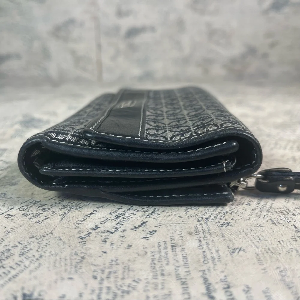 Fossil vintage canvas